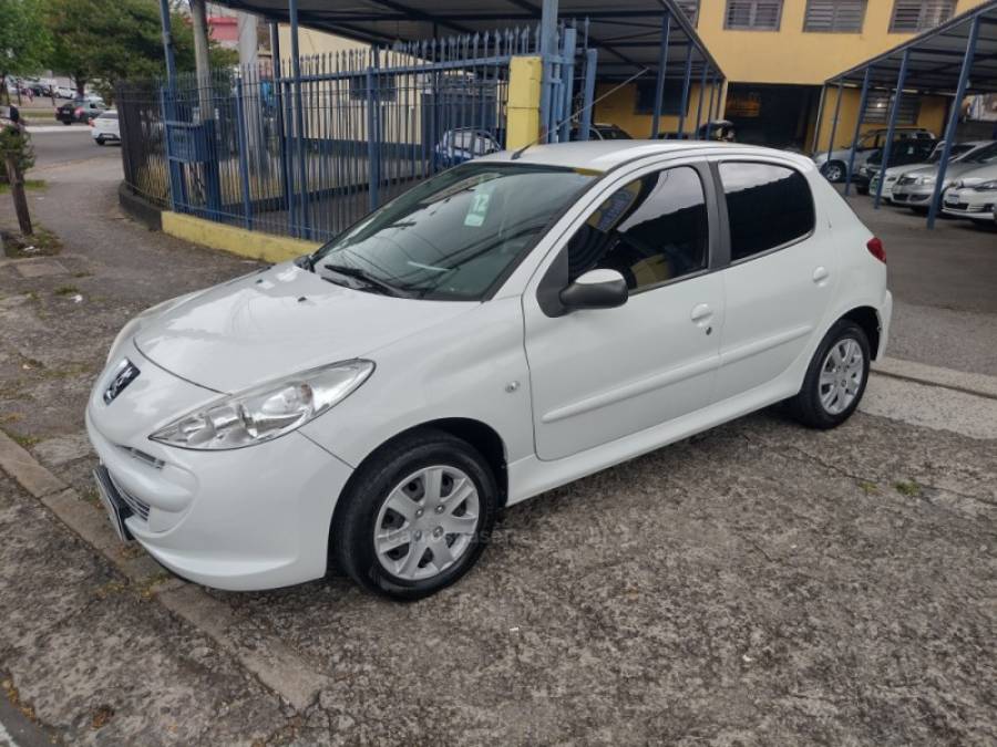 PEUGEOT - 207 - 2011/2012 - Branca - R$ 24.700,00