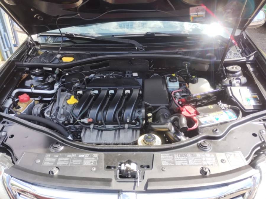RENAULT - DUSTER - 2012/2013 - Preta - R$ 49.500,00